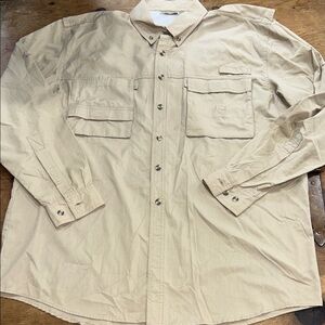 Men’s Rugged Earth Tan Utility Button-Down Long Sleeve Outdoor Shirt Size Large